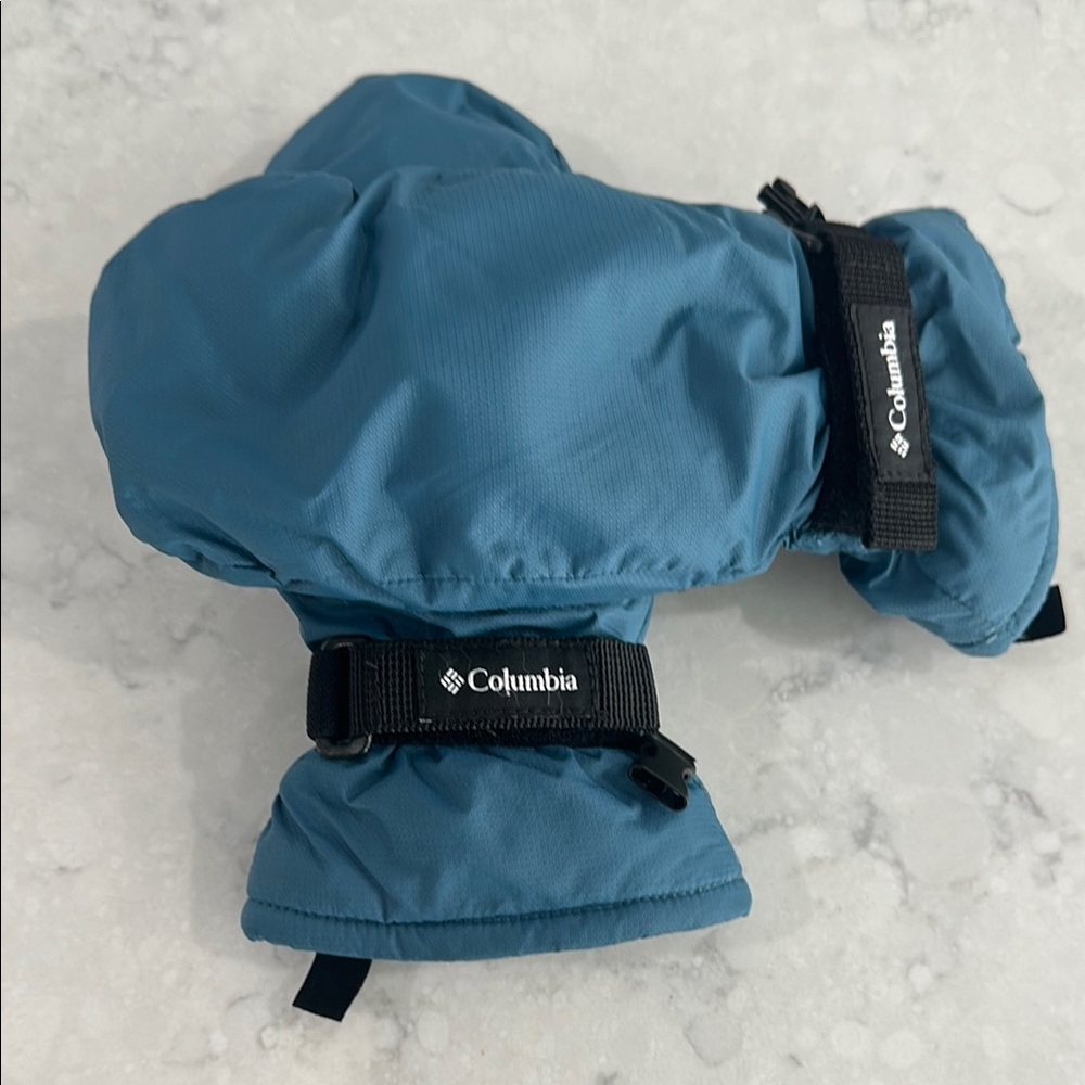 Columbia Blue Insulated Mittens for Warmth